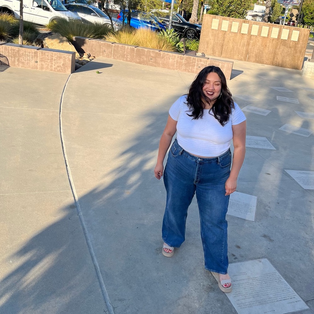 Meet your Posher, Eirene